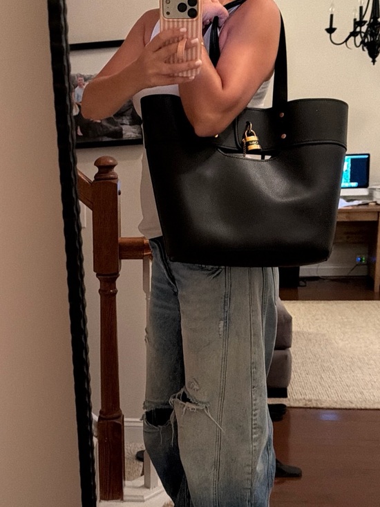 Chloe Handbags - Chloé Black Leather Tote with Gold Padlock Accent